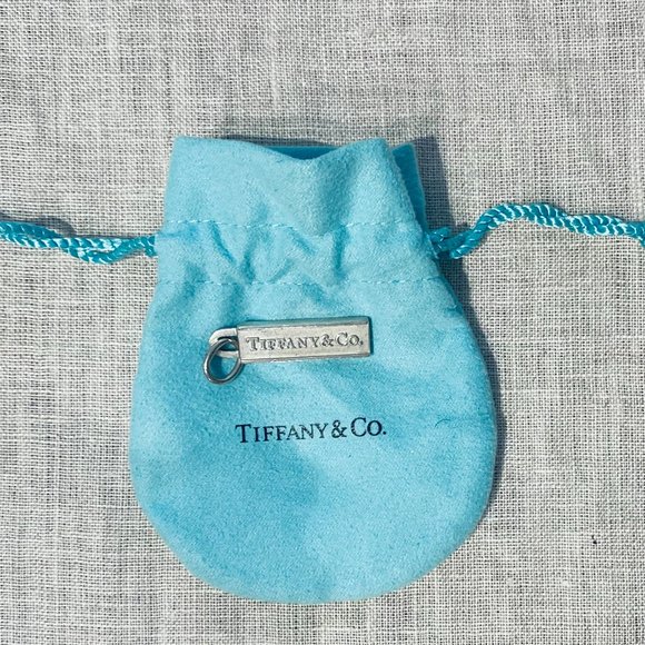 Tiffany & Co Sterling Silver Pendant Charm for Necklace or Bracelet - Picture 4 of 8